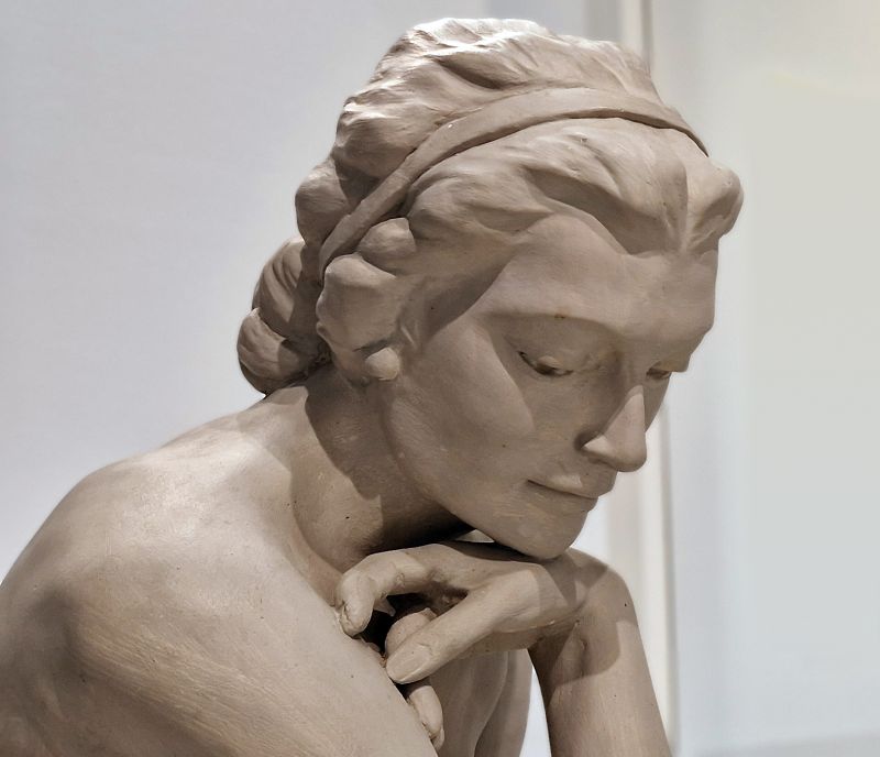 Skulptur einer Frau