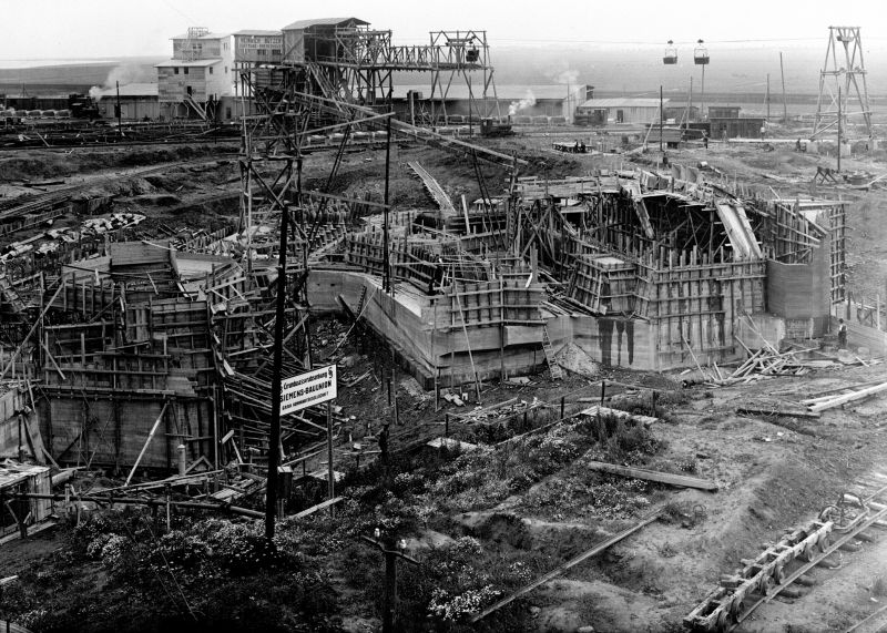 Historisches Foto vom Hafenbau
