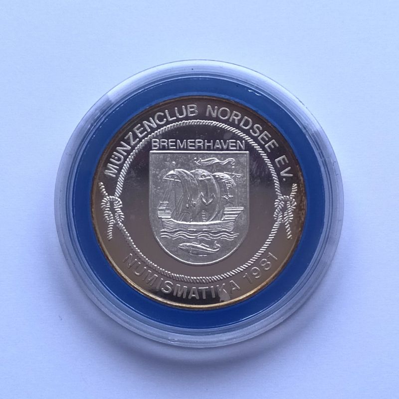 Vorderseite einer Medaille zur Numismatika 1981 vom Münzenclub Nordsee e.V. Mittig Stadtwappen Bremerhaven