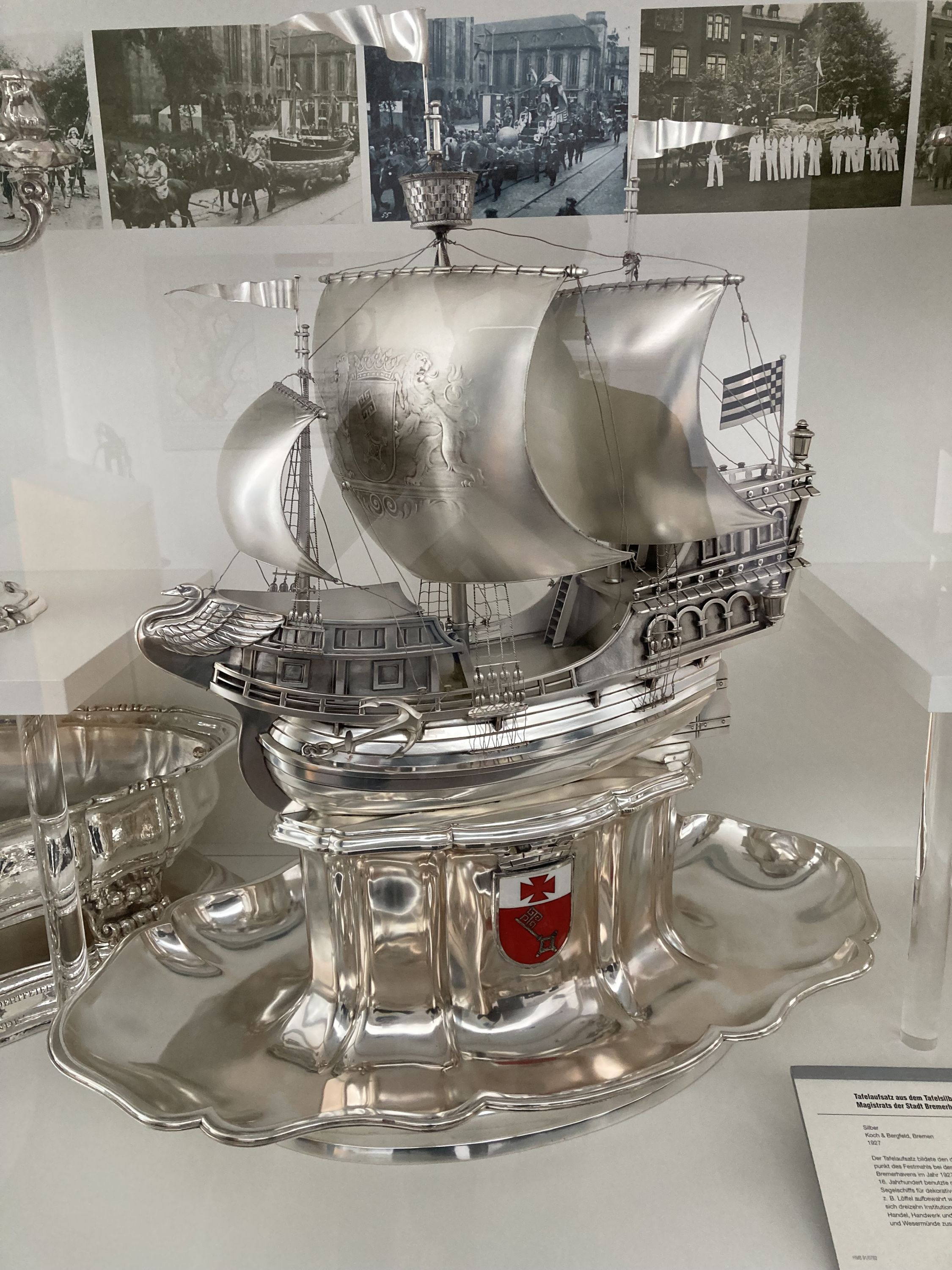 Silberne Kogge aus dem Tafelsilber des Magistrats